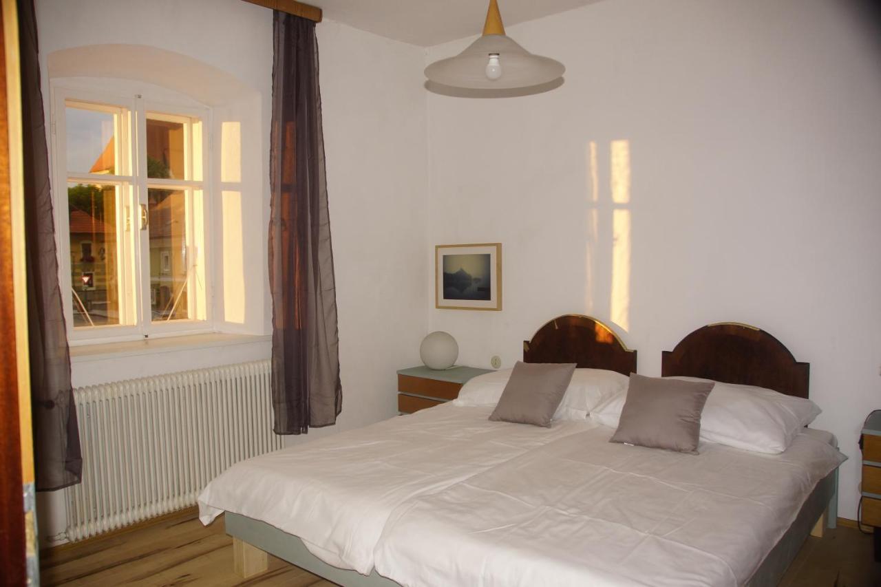 Vintage 2 Ferienwohnung Fuer 2-3-4 Schorfling Bagian luar foto